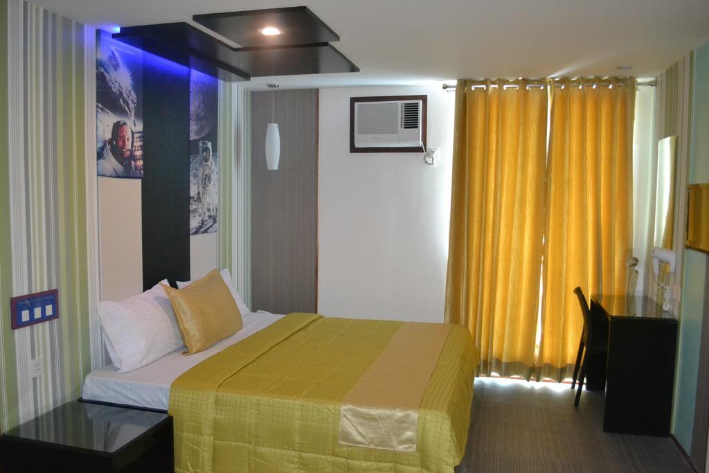 Icon Hotel North Edsa Quezon City Pokój zdjęcie