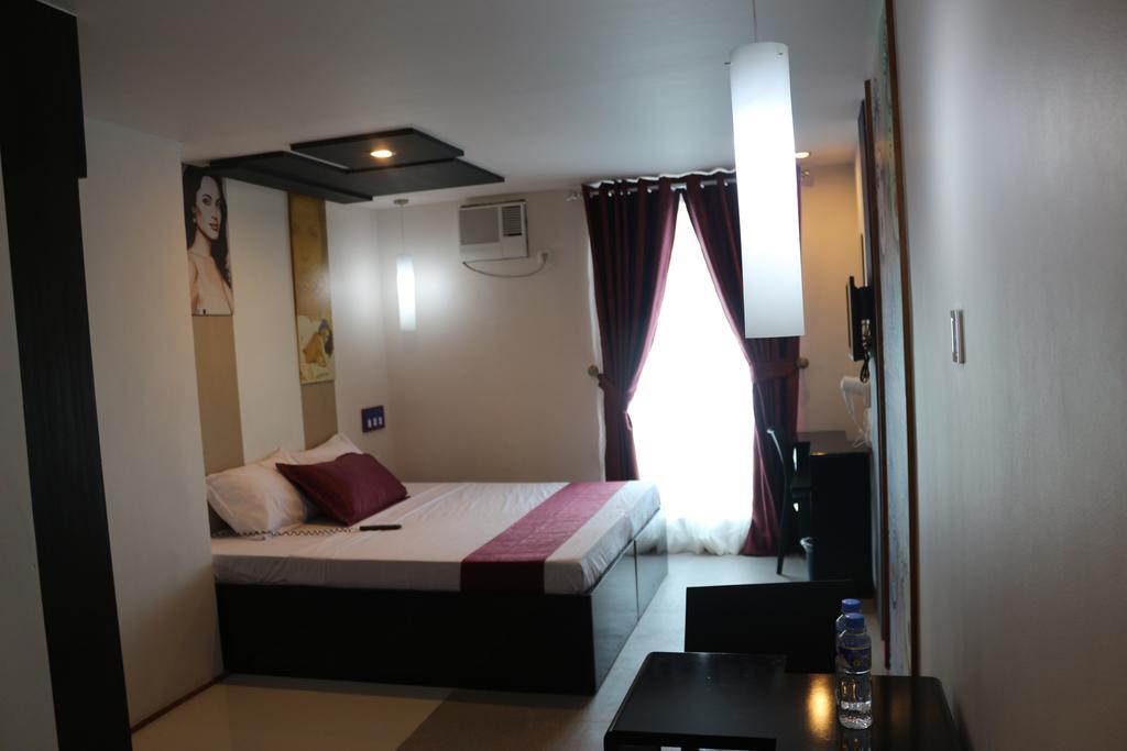 Icon Hotel North Edsa Quezon City Pokój zdjęcie